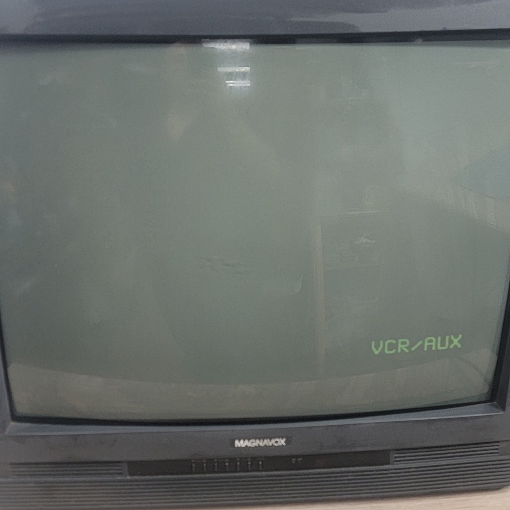 Magnavox 27TSC6 0101 27 inch CRT TV Retro Gaming Television August 1994 Black